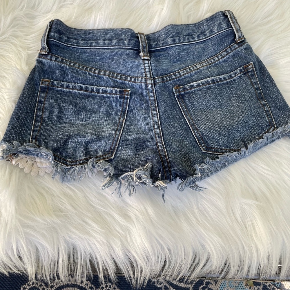 We the Free - Denim button-fly cut-off Avery shorts - size 24 - Picture 3 of 8